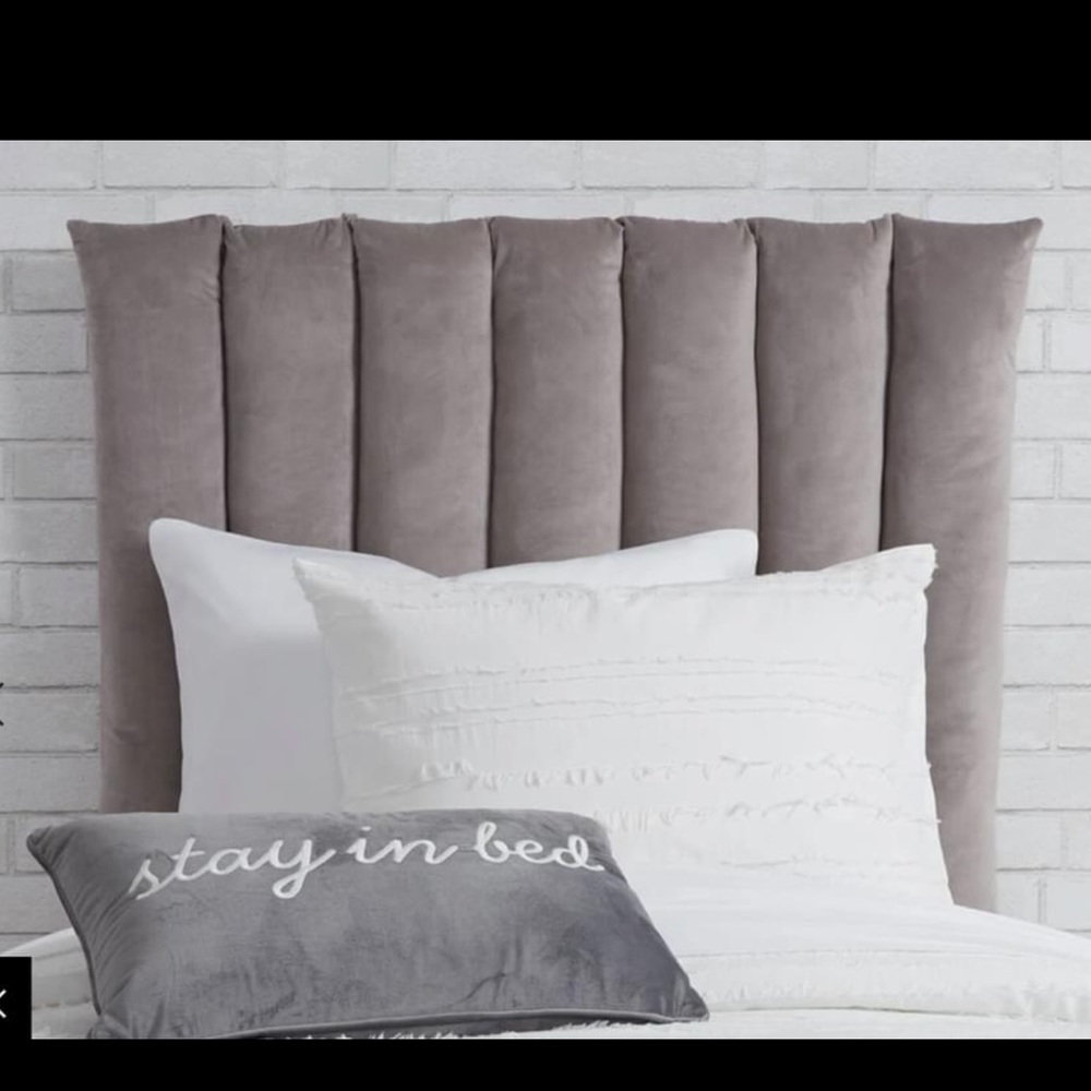 Dormify Velvet Panel Headboard